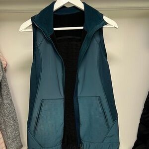 Lululemon Fitted Vest with Pockets and Fleece Lining - Fits Like Size 6
